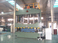 Four Columns Hydraulic Press for Metal Pressing (Y32-400t)